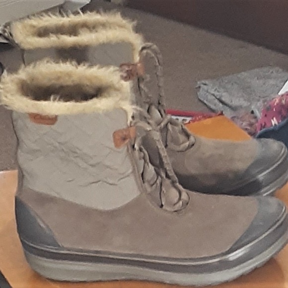 clarks muckers mist snow boots